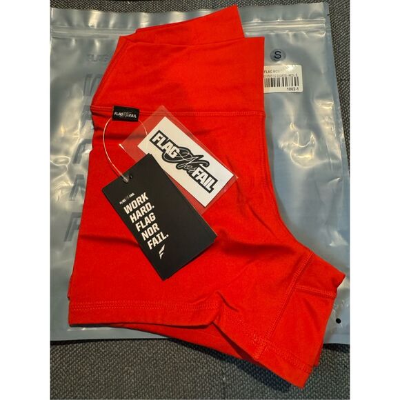Flag nor Fail women’s Vivid V2 shorts red size small new with tag - Picture 3 of 9